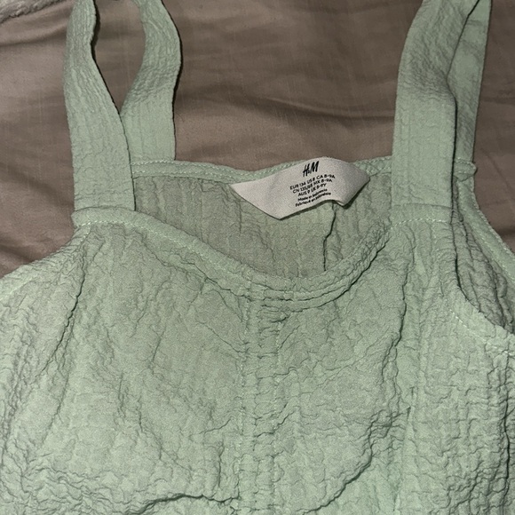 H&M set girls size 8. Tank top with scrunch front and wide leg pants - Picture 3 of 5